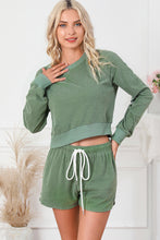 Load image into Gallery viewer, Shorts Set | Green Fleece Two-piece Cropped Pullover Shorts
