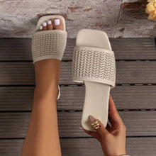 Load image into Gallery viewer, Rattan Woven Flat Sandals
