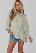 Load image into Gallery viewer, Oversized Top | Green Ribbed Roll-Tab Sleeve Chest Pocket
