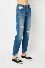 Load image into Gallery viewer, Judy Blue Slim Jeans | Full Size Distressed
