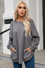 Load image into Gallery viewer, Gray Exposed Seam Twist Open Back Oversized Sweatshirt
