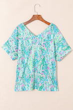 Load image into Gallery viewer, Floral T Shirt | Green Loose Painted Top
