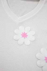 V Neck Top | White Flower Applique Texture Knitted Blouse