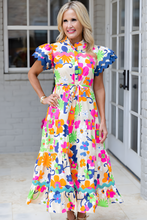 Load image into Gallery viewer, Maxi Dress | Floral Pink Flutter Sleeve Buttoned Floral Dress
