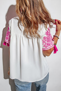 White Embroidered Floral Short Sleeves Shift Top | Tops/Tops & Tees