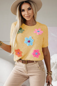 Short Sleeve Sweater | Yellow Cream Cute Flower Applique