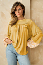 Load image into Gallery viewer, Beige Floral Colorblock Balloon Sleeve Exposed Seam Top | Tops/Long Sleeve Tops
