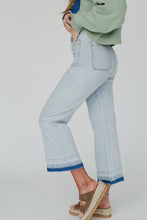 Load image into Gallery viewer, Beau Blue Acid Wash Contrast Edge Pocketed Cropped Jeans | Bottoms/Jeans
