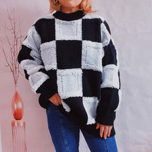 Load image into Gallery viewer, Checkered Long Sleeve Sweater
