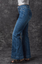 Load image into Gallery viewer, Blue High Waist Seam Stitching Pocket Flare Jeans
