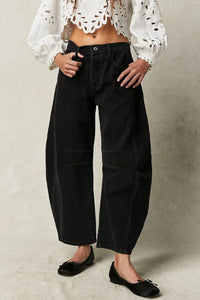 Pocketed Wide Leg Jeans with Buttons