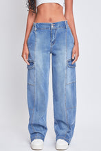 Load image into Gallery viewer, Cargo Jeans | High-Rise Straight Cargo Blue Jeans
