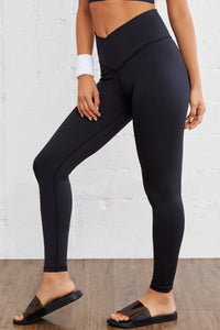 Black Arched Waist Seamless Active Leggings | Activewear/Yoga Pants