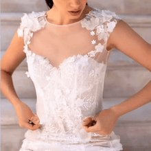 Load image into Gallery viewer, Vintage Mermaid Wedding Dress-3D Flower Lace Bridal Gown
