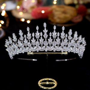 CUBIC ZIRCONIA SILVER Luxury Bride Tiaras, Wedding Crowns for Women, Crystal Hair Acessories, Unique Floral Princess Tiara Broke Girl Philanthropy