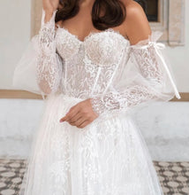 Load image into Gallery viewer, Bohemian Wedding Dress-Sweetheart Lace Bridal Gown
