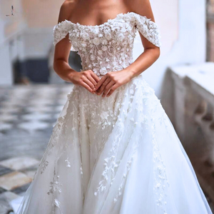 Lace Wedding Dress-Scoop Neckline Bridal Gown | Wedding Dresses