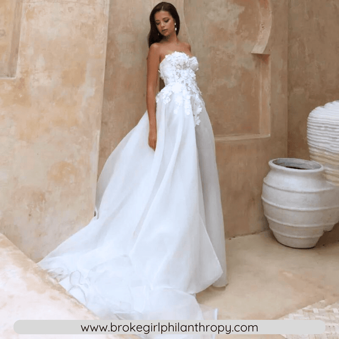 Sexy Wedding Dress-Strapless 3D Floral Lace Beach Wedding Dress Broke Girl Philanthropy