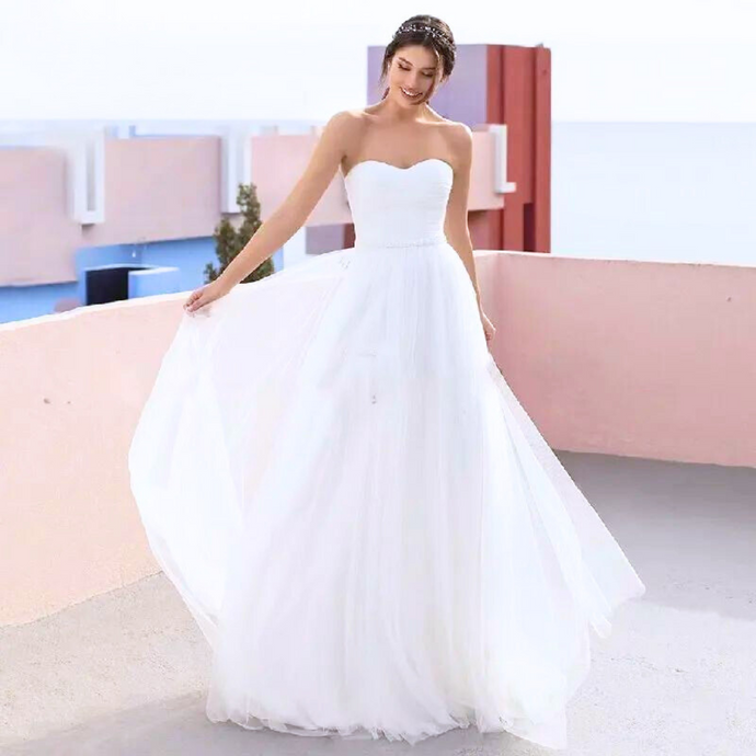 Beach Wedding Dress-Simple Sweetheart Beach Wedding Gown | Wedding Dresses