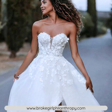 Load image into Gallery viewer, Backless Wedding Dress-A Line Lace Beach Wedding Dress | Wedding Dresses
