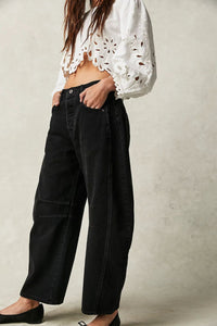 Pocketed Wide Leg Jeans with Buttons