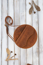 Load image into Gallery viewer, Italian Made Vintage Leather Handbag
