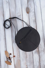 Load image into Gallery viewer, Italian Made Vintage Leather Handbag
