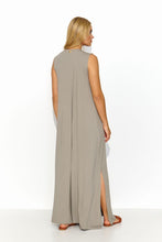 Load image into Gallery viewer, Sweetheart Maxi Dress with Thick Shoulder Straps
