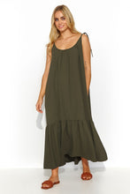 Load image into Gallery viewer, Long Oversize Maxi Dress with Ruffled Bottom
