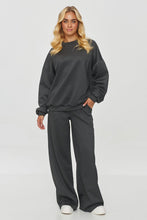 Load image into Gallery viewer, Comfy Oversize Sweatshirt Set
