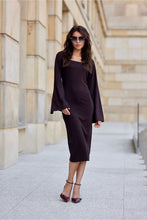 Load image into Gallery viewer, Elegant Flared Sleeve Dress
