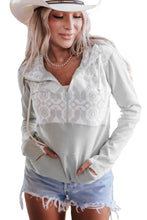 Load image into Gallery viewer, Gray Lace Patch Thumbhole Sleeve Zipped Kangaroo Pocket Hoodie
