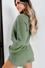 Load image into Gallery viewer, Shorts Set | Green Fleece Two-piece Cropped Pullover Shorts
