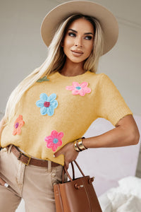 Short Sleeve Sweater | Yellow Cream Cute Flower Applique