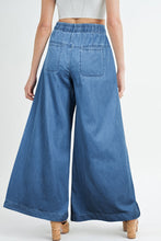 Load image into Gallery viewer, Dusk Blue Mineral Wash Button Fly Waist Wide Leg Jeans
