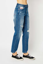 Load image into Gallery viewer, Judy Blue Slim Jeans | Full Size Distressed
