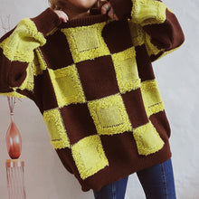 Load image into Gallery viewer, Checkered Long Sleeve Sweater
