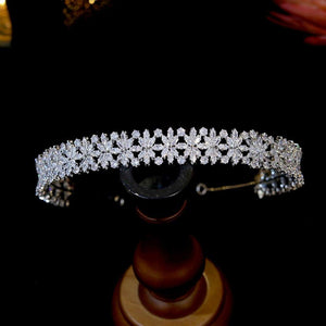 New CZ 16th CZ Womens Bridal Tiara, Fashion Crystal Cubic Zirconia Hair Jewelry Women Crowns Bridal Crown Broke Girl Philanthropy