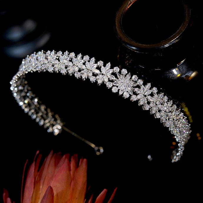 New CZ 16th CZ Womens Bridal Tiara, Fashion Crystal Cubic Zirconia Hair Jewelry Women Crowns Bridal Crown Broke Girl Philanthropy